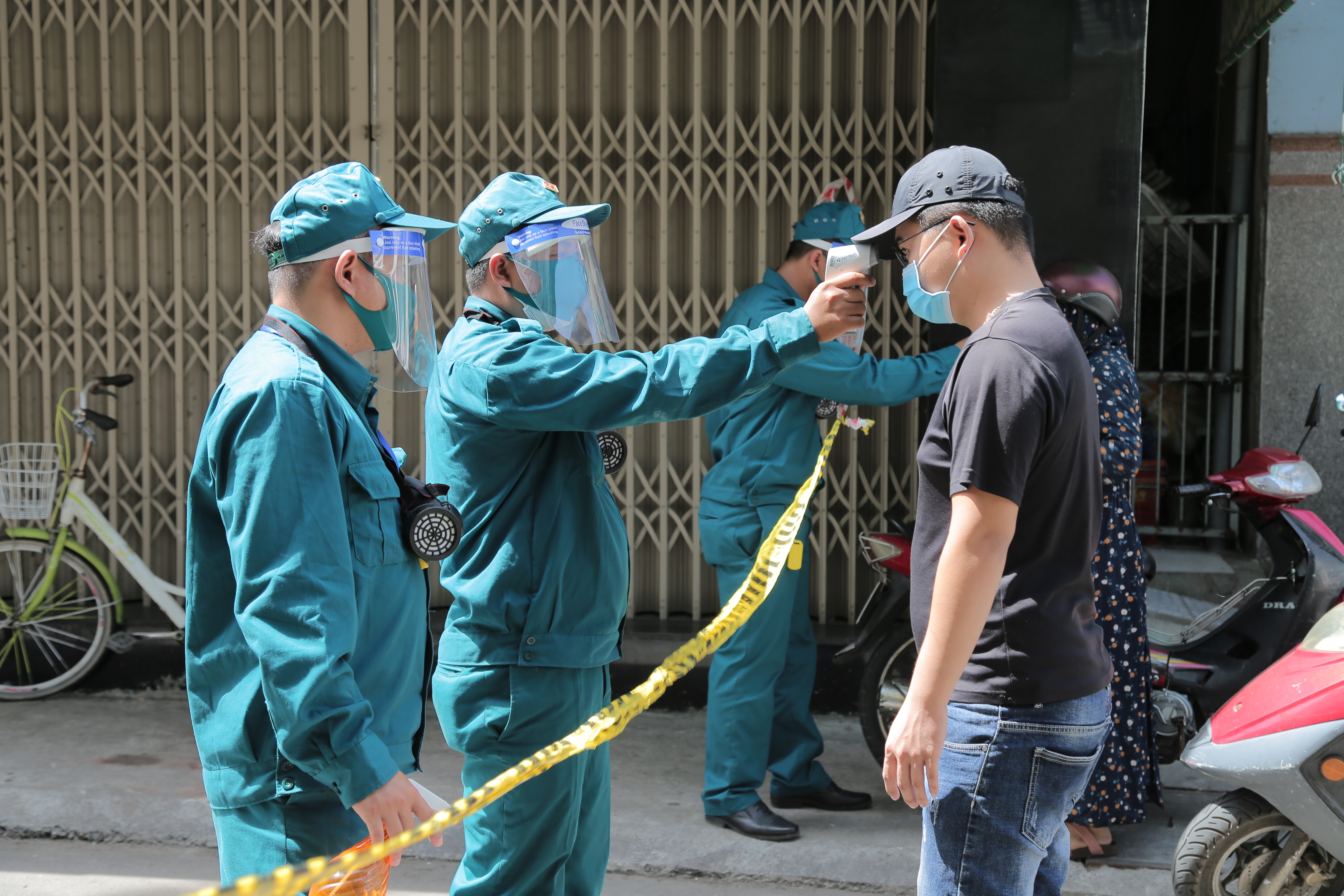 Gác tình riêng, lo việc chung